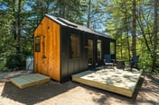 Luna Nook 1 · Luna Nook-Cabin w/tub, Queen Bed & pullout sofa
