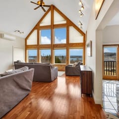 Grandview Luxury · Grand viewLuxury: 4BD Game Room & Sauna!