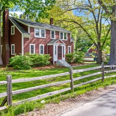 The Red Maine House - A Historic Property