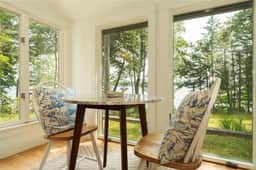 Tide's Rest · Tide's Rest-Oceanfront sleeps 6!