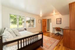 Tide's Rest · Tide's Rest-Oceanfront sleeps 6!