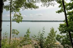 Tide's Rest · Tide's Rest-Oceanfront sleeps 6!