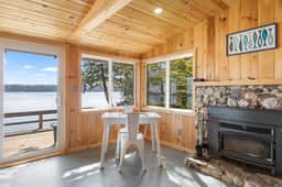 The Pond House - Waterfront!