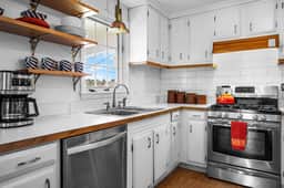 Spindle Cottage · Spindle Cottage on the Shore!