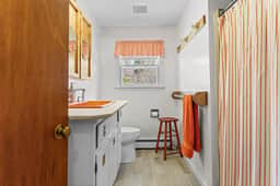 Spindle Cottage · Spindle Cottage on the Shore!