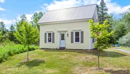 Cross Road Cottage - NEW! Home in Hancock - Image 2