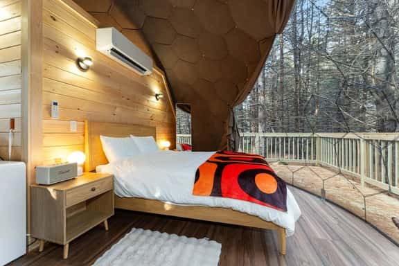 Gaia Nook 1 · Gaia Nook-Mirror Dome with Private Bathroom - Image 1