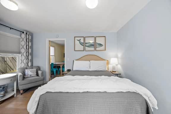 Lone Star · Lone Star-New! Sleep 8 in Seal Harbor!