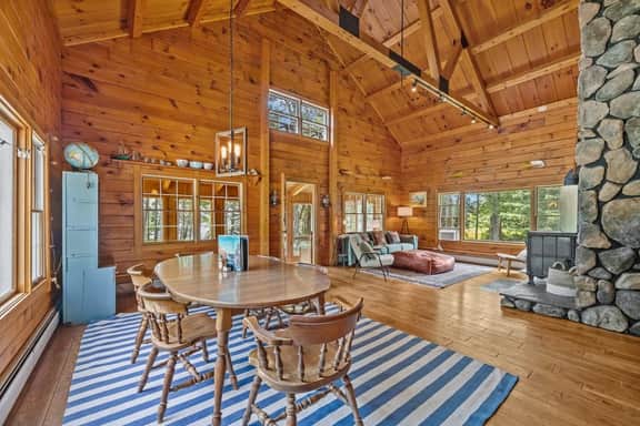 Blueberry Cottage · Blueberry Cottage on the Ocean!