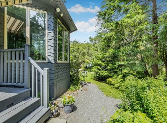 Reef Point Cottage · Reef Point Cottage-Ocean views!