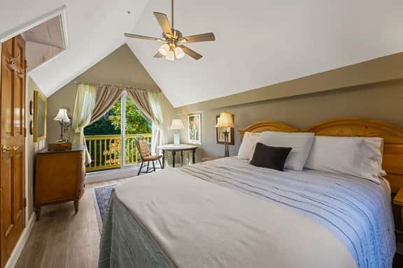Carriage House · The Carriage House!