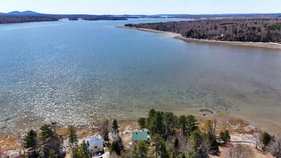 Berry Cove Cottage · Berry Cove Cottage-Oceanfront!