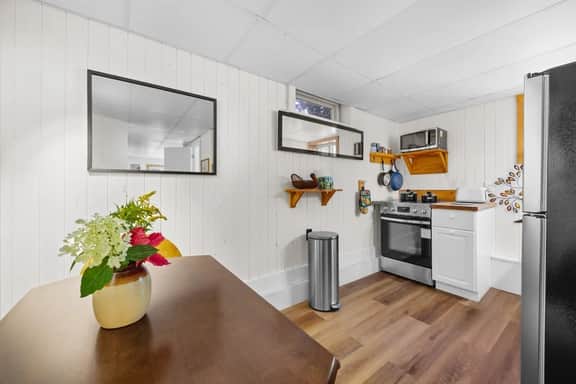 Summit Sanctuary – Minutes to Downtown Blue Hill!