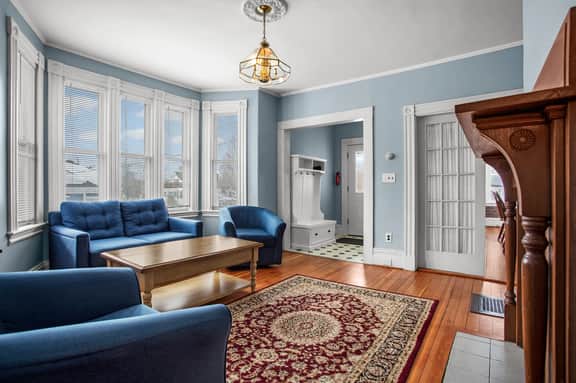 Gateway Retreat-New, In town!