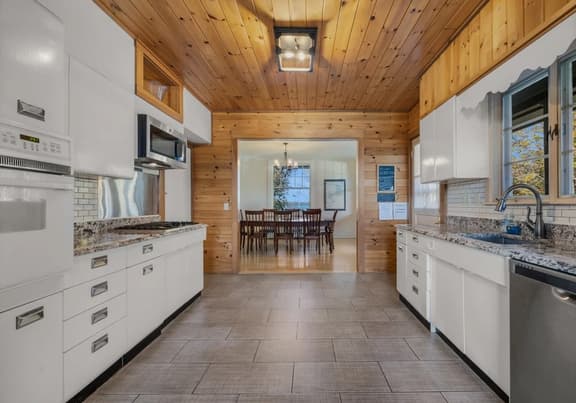 Bar Harbor Bungalow · Bar Harbor Bungalow!