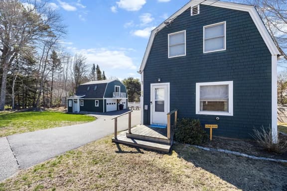 Lone Star · Lone Star-New! Sleep 8 in Seal Harbor!