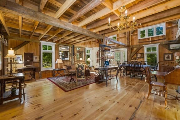 Carriage House · The Carriage House!