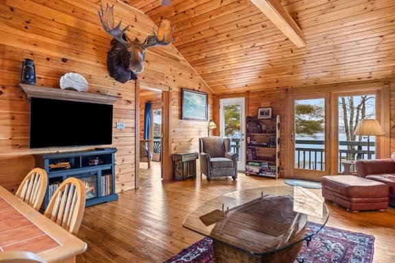 Moose Lodge · Moose Lodge on the Lake