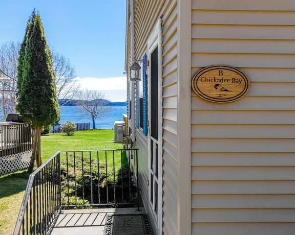 Chickadee Bay House · Chickadee Bay House
